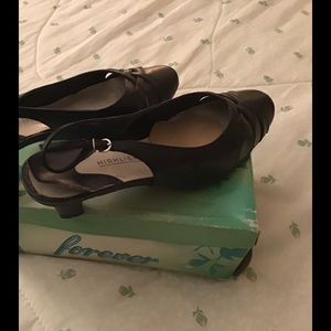 Black slingback shoes all man made material.